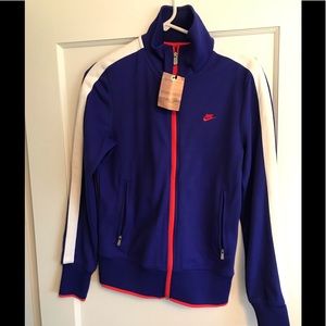 Women’s Nike Jacket/Zip up